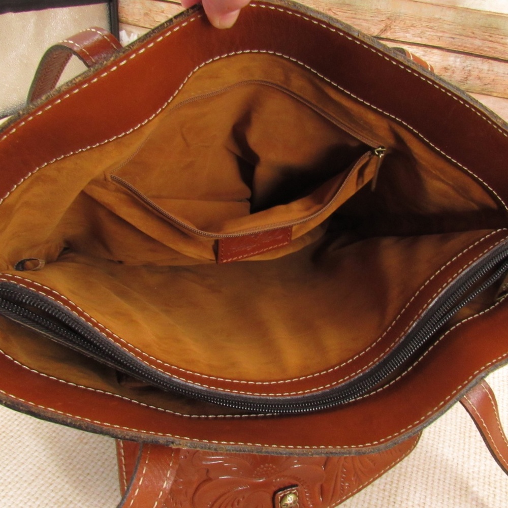 Patricia Nash Tooled Bolsena Leather Bag - Picture 16 of 16